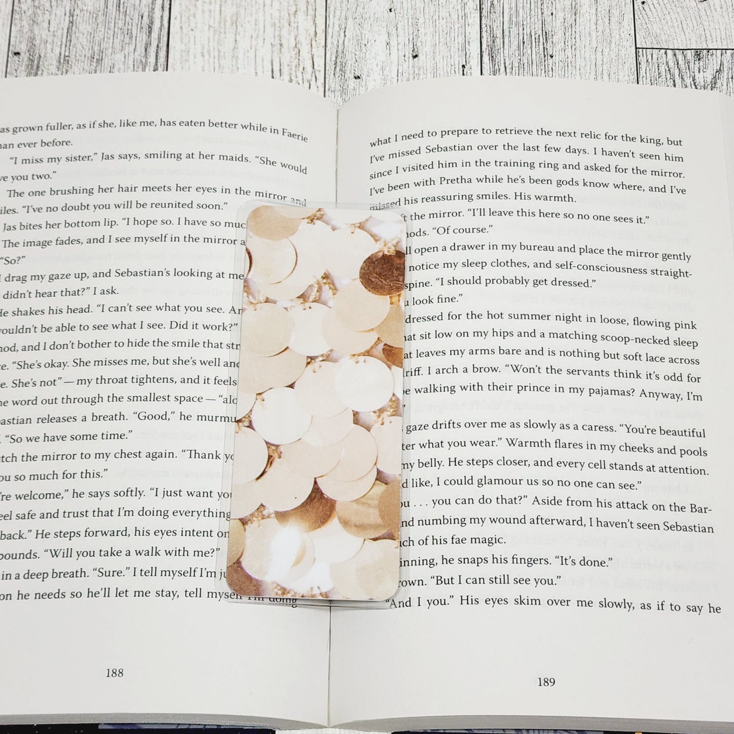 Blue Scalop Bookmark *mini*