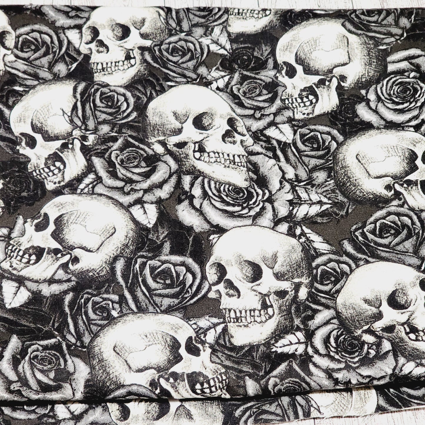 Skulls & Roses