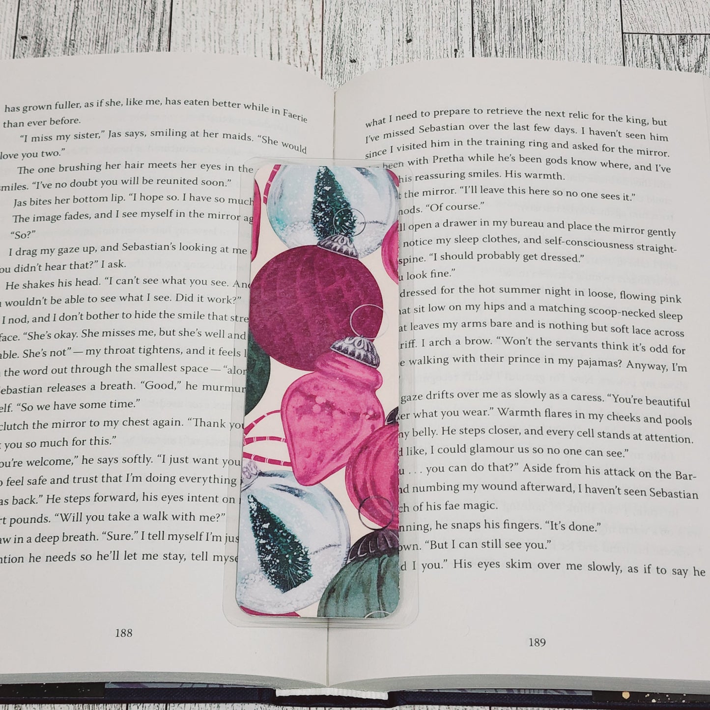 Elegant Bouquet Bookmark