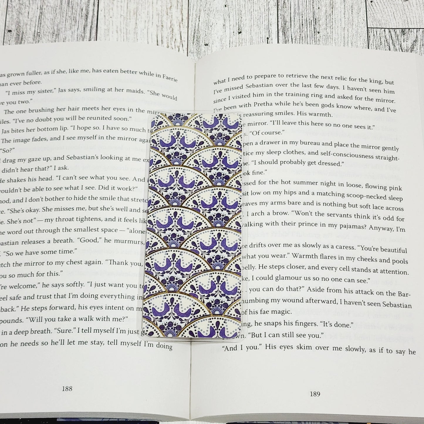 Blue Scalop Bookmark *mini*